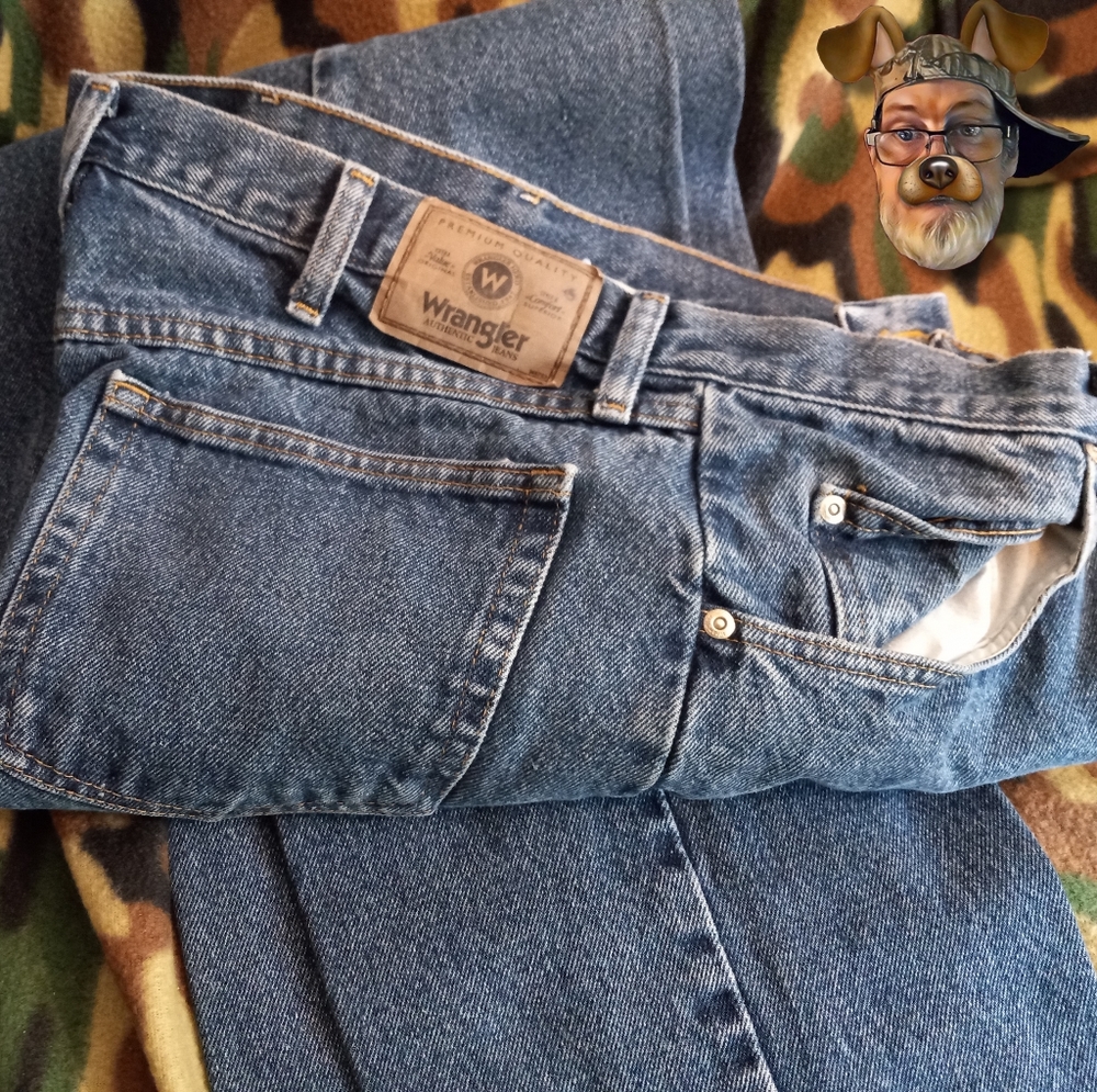 Wrangler Authenic Mens 5 Pocket Relaxed Fit Jeans Size 36×32